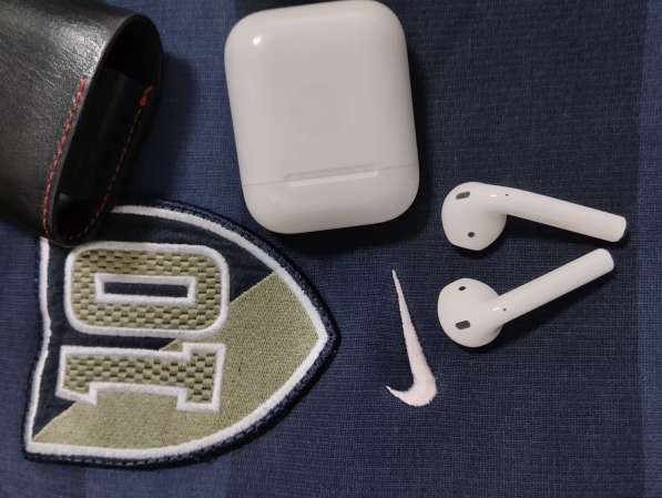 Apple Airpods 2 оригинал в Москве фото 6