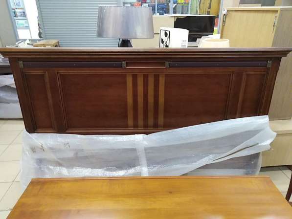 Кровать в английском стиле в Москве фото 3