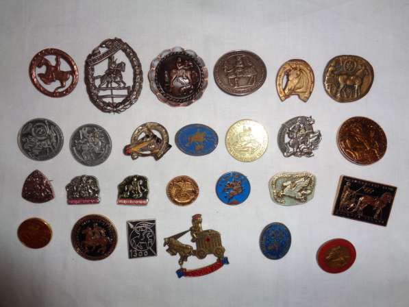 Коллекция значков и медалек кони, лошади в Москве фото 9