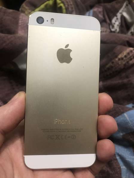 IPhone SE 64 золотой в Зеленограде