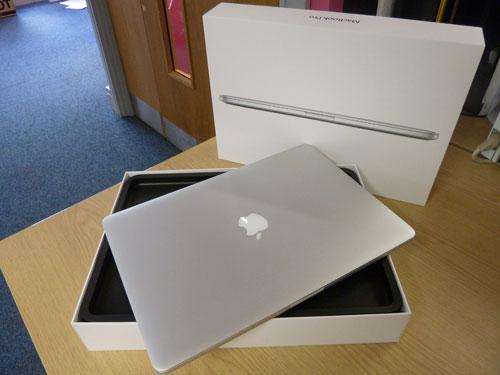 Apple 2015 MacBook Pro 15" Retina Display