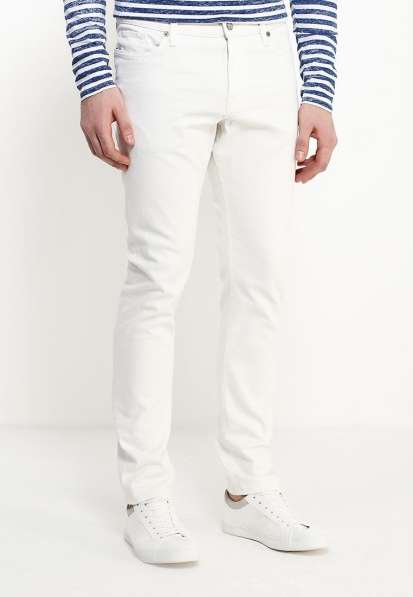 Продам новые стильные белые джинсы DC Shoes оригинал