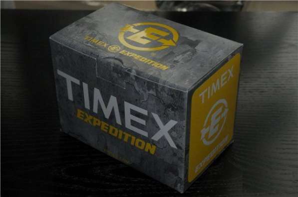 Продам новые часы Timex T49664 в Москве