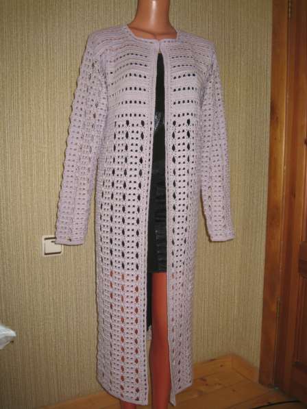 Кардиган-пальто выполненный крючком в Москве