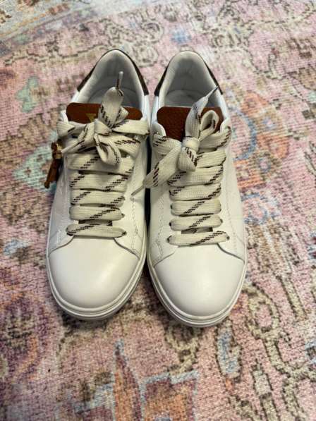 Кроссовки женские в Москве фото 4