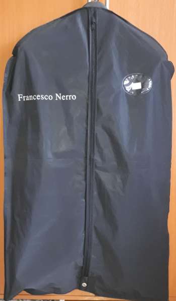 Мужской классический костюм черный