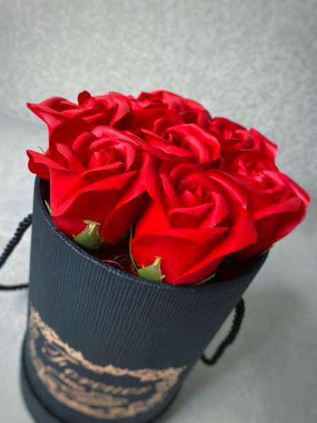 Подарок на 8 марта мыльные розы букеты боксы в Краснодаре фото 6