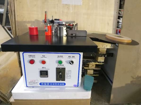 Кромочный станок KM105 -SCL- в Перми фото 11