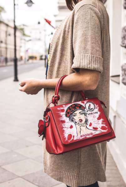 Красная сумочка с ручной росписью #наСтиле в Москве фото 3