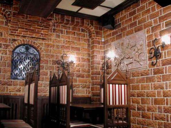 Облицовка стен кафе и ресторанов искусств. камнем в Чите в Чите