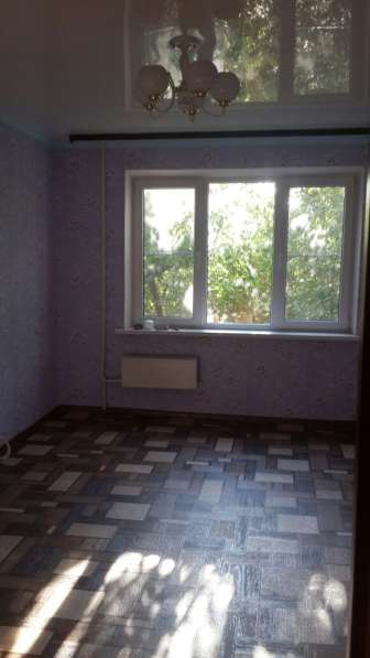 В Кропоткине в МКР 3-комнатная квартира 68 кв. м. 2/9 в Краснодаре