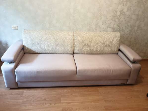 Продам диван(срочно)
