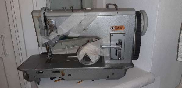 Новая промышленная швейная машина