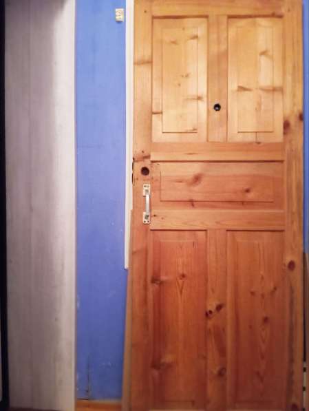 Продам входную дверь