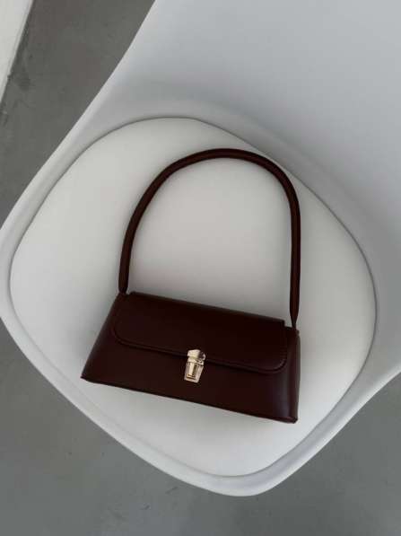 Партия женских сумок в Москве фото 3