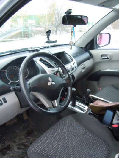 подержанный автомобиль Mitsubishi L200, продажав Нижнем Новгороде в Нижнем Новгороде