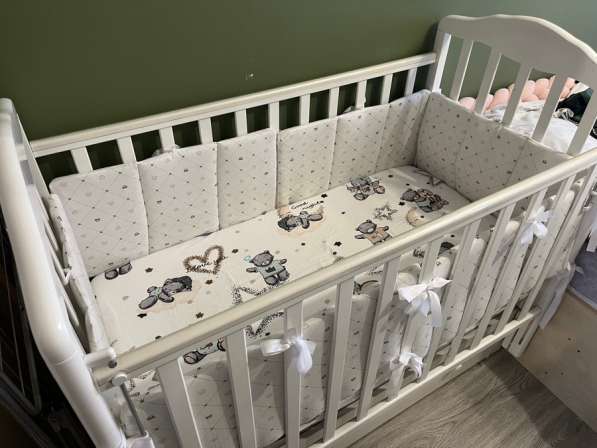 Продам детскую кроватку маятник