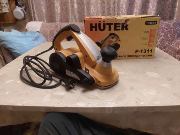Рубанок Huter P1311