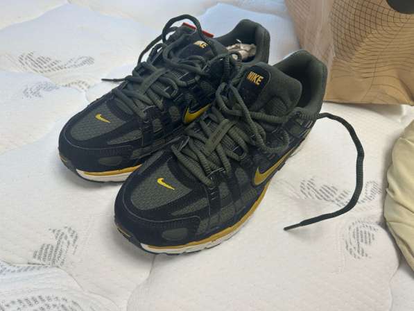 Кроссовки Nike 42р