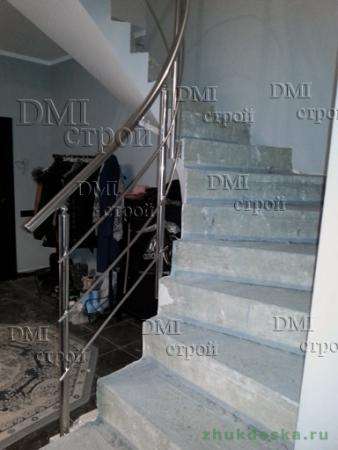 Лестницы перила поручни оградки велопарковки отбойники в Жуковском фото 6