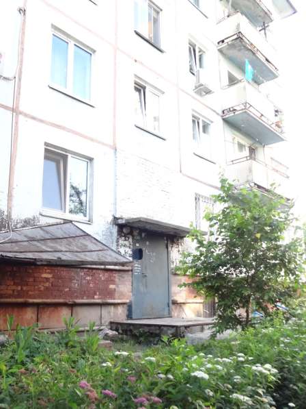 Сдается срочно 2-х комнатная квартира во Владивостоке в Хабаровске