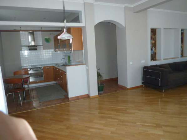 Продается 2-х комнатная квартира, Серова, д13 в Омске фото 17