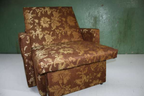 Мягкое выкатное кресло 70 см в коричнево-золотом гобелене в Санкт-Петербурге фото 5