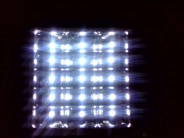 LED лампа 32W магнит в 