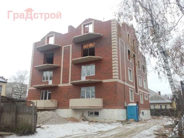 Продам трехкомнатную квартиру в Вологда.Жилая площадь 98 кв.м.Этаж 1.Дом кирпичный. в Вологде