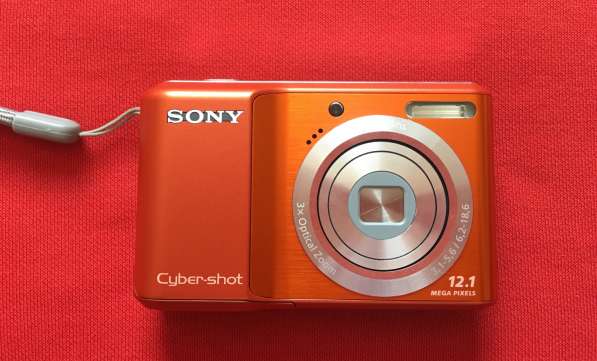 Фотоаппарат Sony Cyber-Shot DSC-S2100