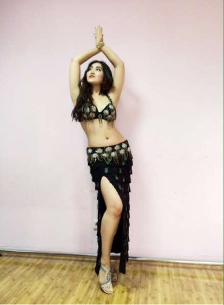 Профессиональная танцовщица в стиле Oriental Dance в фото 6