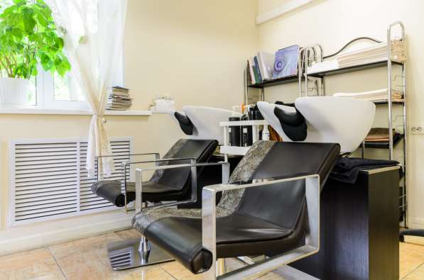 Ищу парикмахера универсала в Москве фото 3