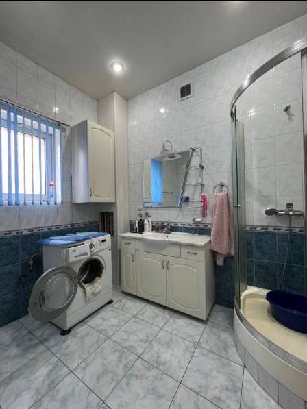 Двухуровневая 260 м. 3 комнаты в фото 8