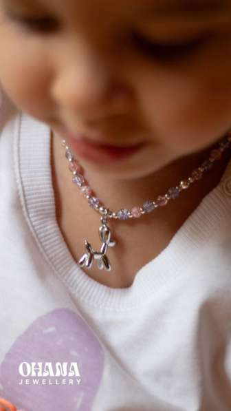 Детские бусы из камней