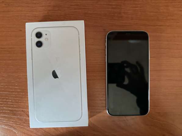 Продам айфон 11