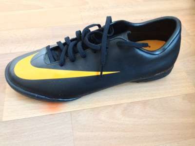 Бутсы (гравийки, сороконожки) Nike Nike Mercurial