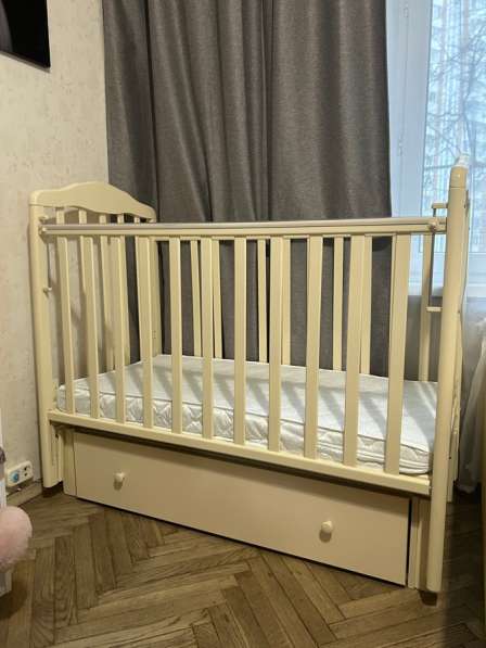 Детская кроватка 120 на 60