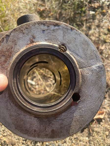 Цылиндр от муравья