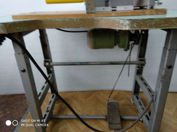 Продаентся швейная машина для вшивания резинки в Владивостоке