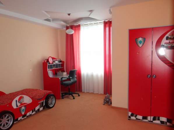 Продается 6-комнатная квартира, Иртышская набережная, 11к1 в Омске фото 15