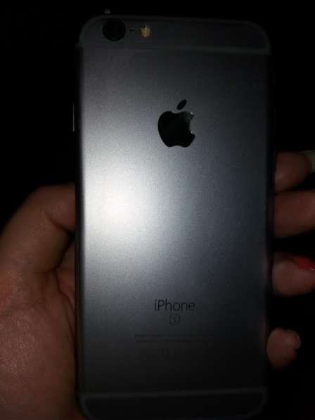 Продам копию iPhone 6S, цвет черный/серебро, 5000 руб в Астрахани