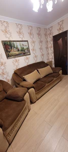 Продаю диван и кресло в Сочи