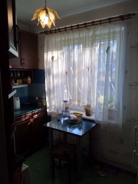 Продам 2-х комнатную квартиру по ул.50летия СССР в районе 15 в фото 17