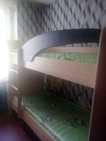 Продам двухъярусную кровать б/у цена 7500 рублей в Перми фото 5