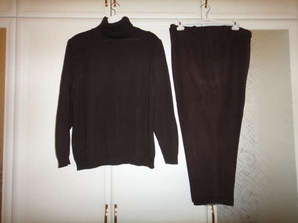 Комплект темно-коричневый шерстяной: свитер и брюки 60р