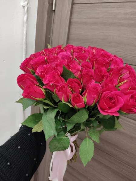 Розы цветы букет с доставкой в Москве в Москве фото 4