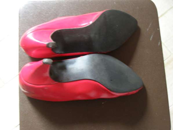Красные туфельки (отдам к покупке) в Москве