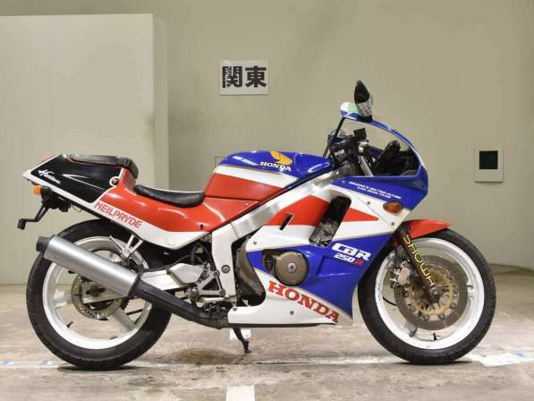 Мотоцикл спортбайк Honda CBR250R Gen.2 рама MC19