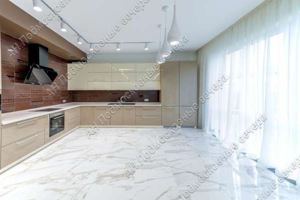 Продам коттедж в Москва.Жилая площадь 300 кв.м.Есть Газ, Водопровод. в Москве фото 17