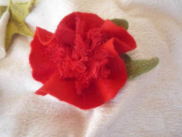 Брошь-цветок, шерсть, ручная работа в Бердске фото 14